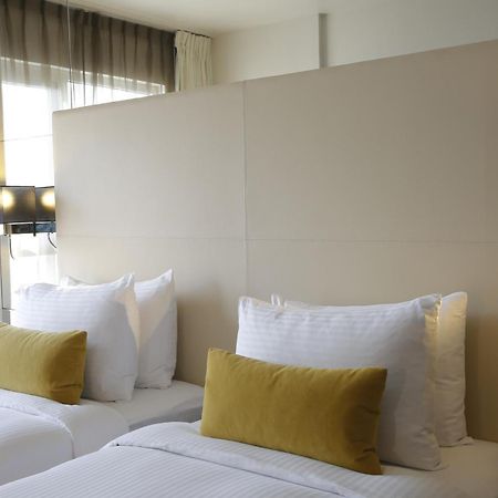 Centro Capital Doha - By Rotana Hotel Exterior photo